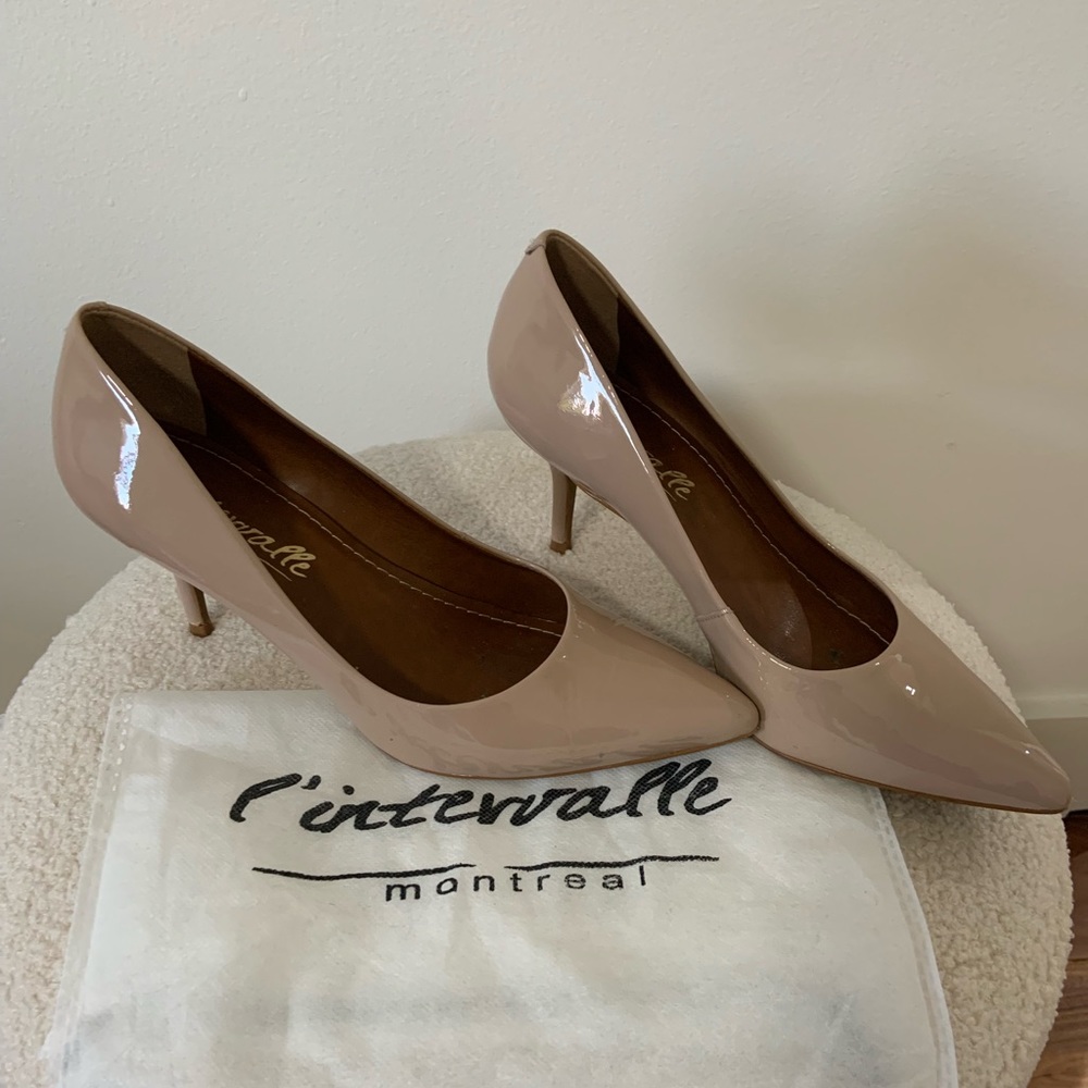 l’intervalle Patent Nude 3” heels
